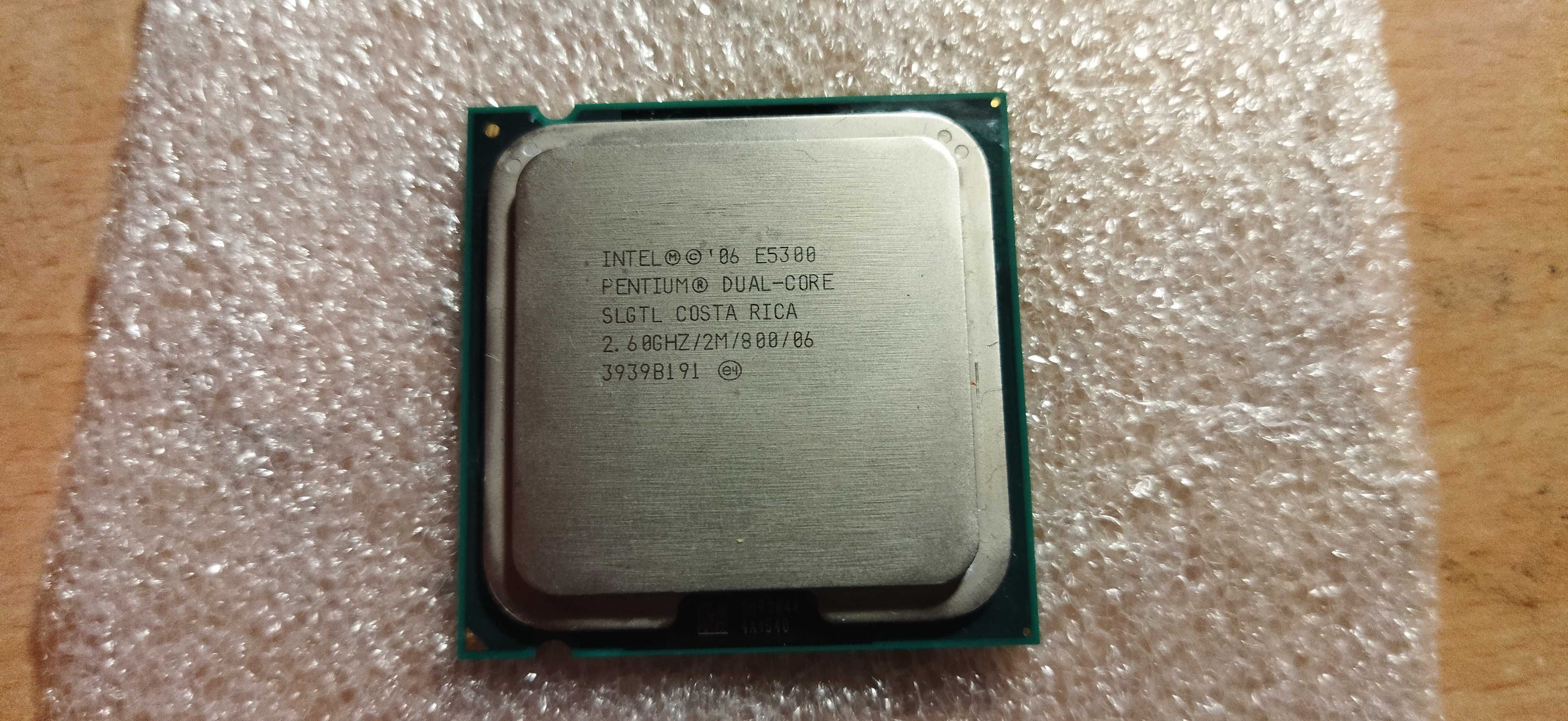 Vários processadores Intel e Amd socket 775 am3 H-PBGA479/8 Socket 462