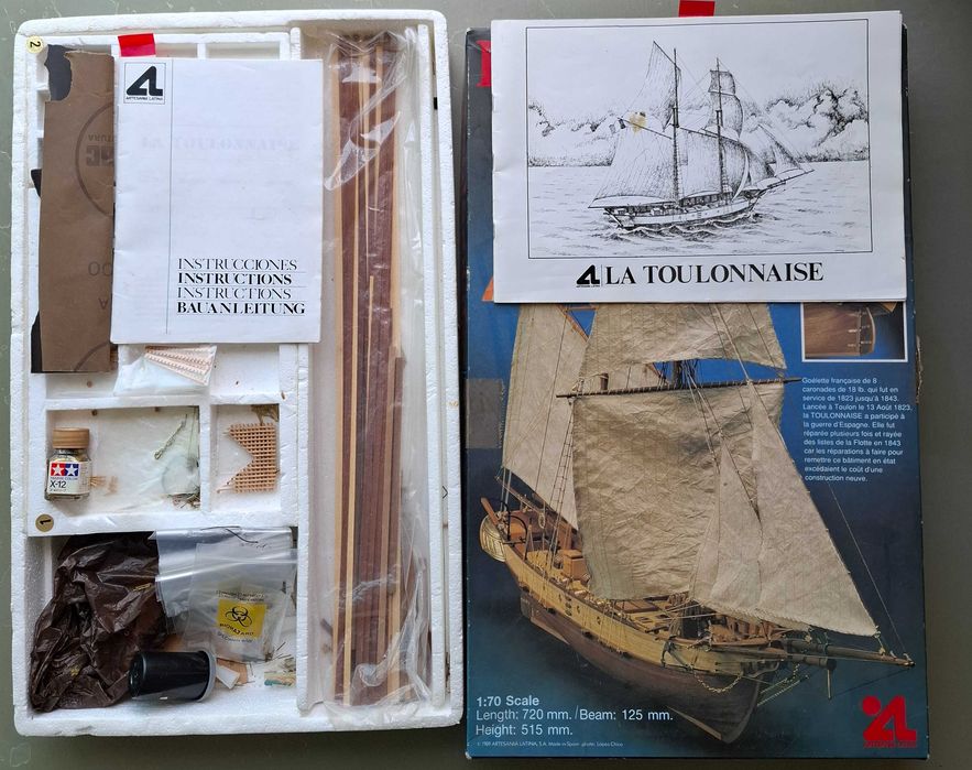 Modelo de navio antigo em madeira - "La Toulonnaise"