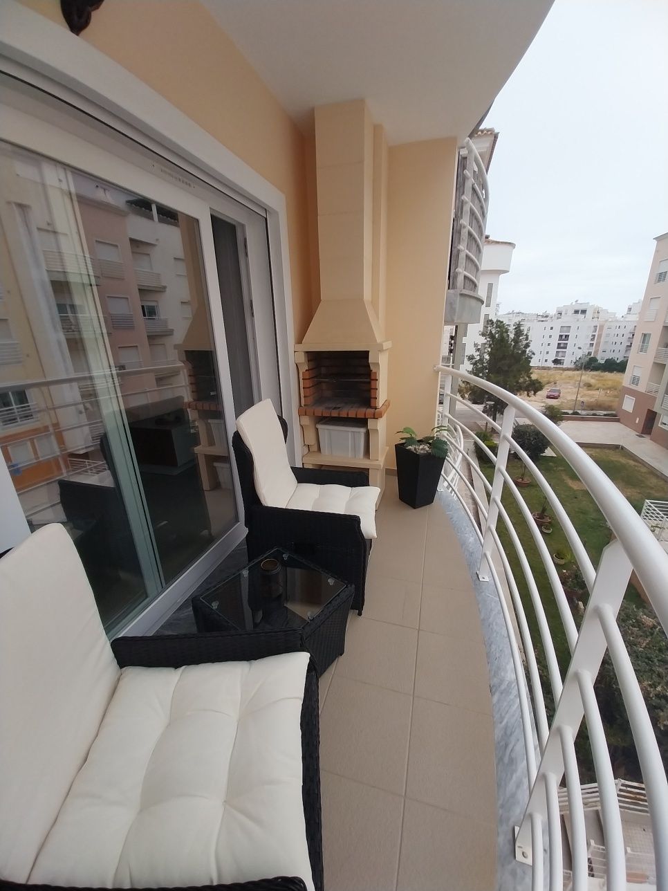 Apartamento semi-novo