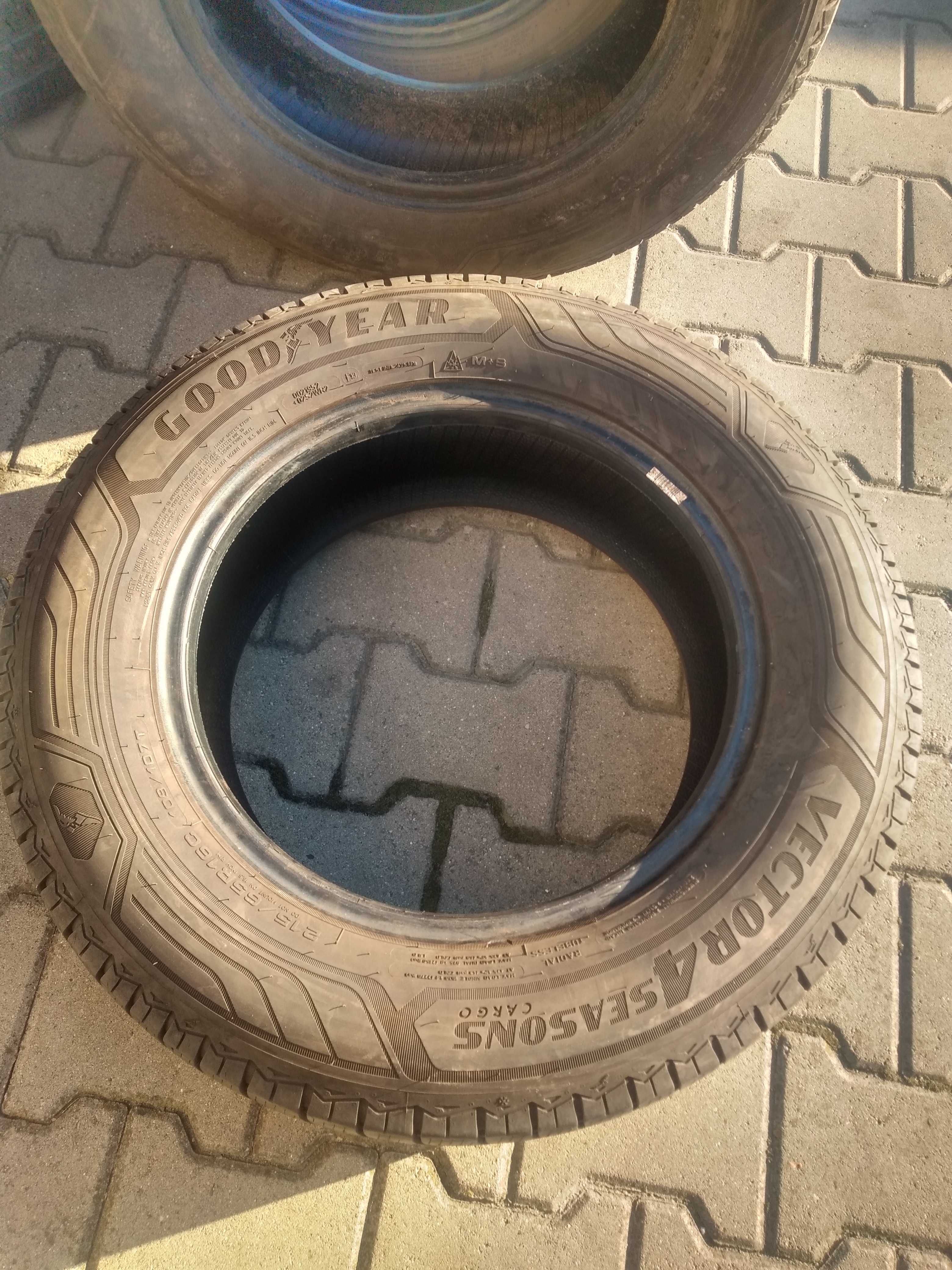 Opony Goodyear Vector 4 Seasons 215/65 R16C bus całoroczne 4szt