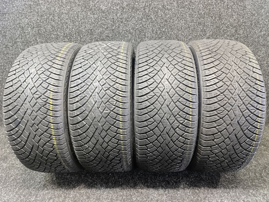 235/45R18 Nokian Hakkapeliitta R5 EV