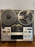 Gravador de bobines Hitachi vintage