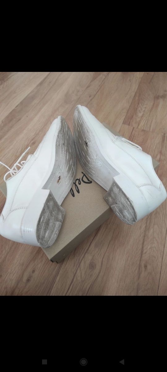 Buty komunijne 34