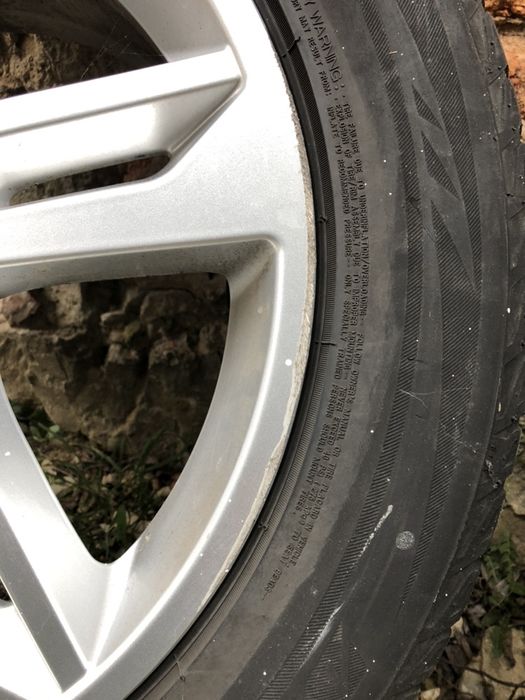 Koła/felgi z oponami oryginalne Range Rover 235/55/19