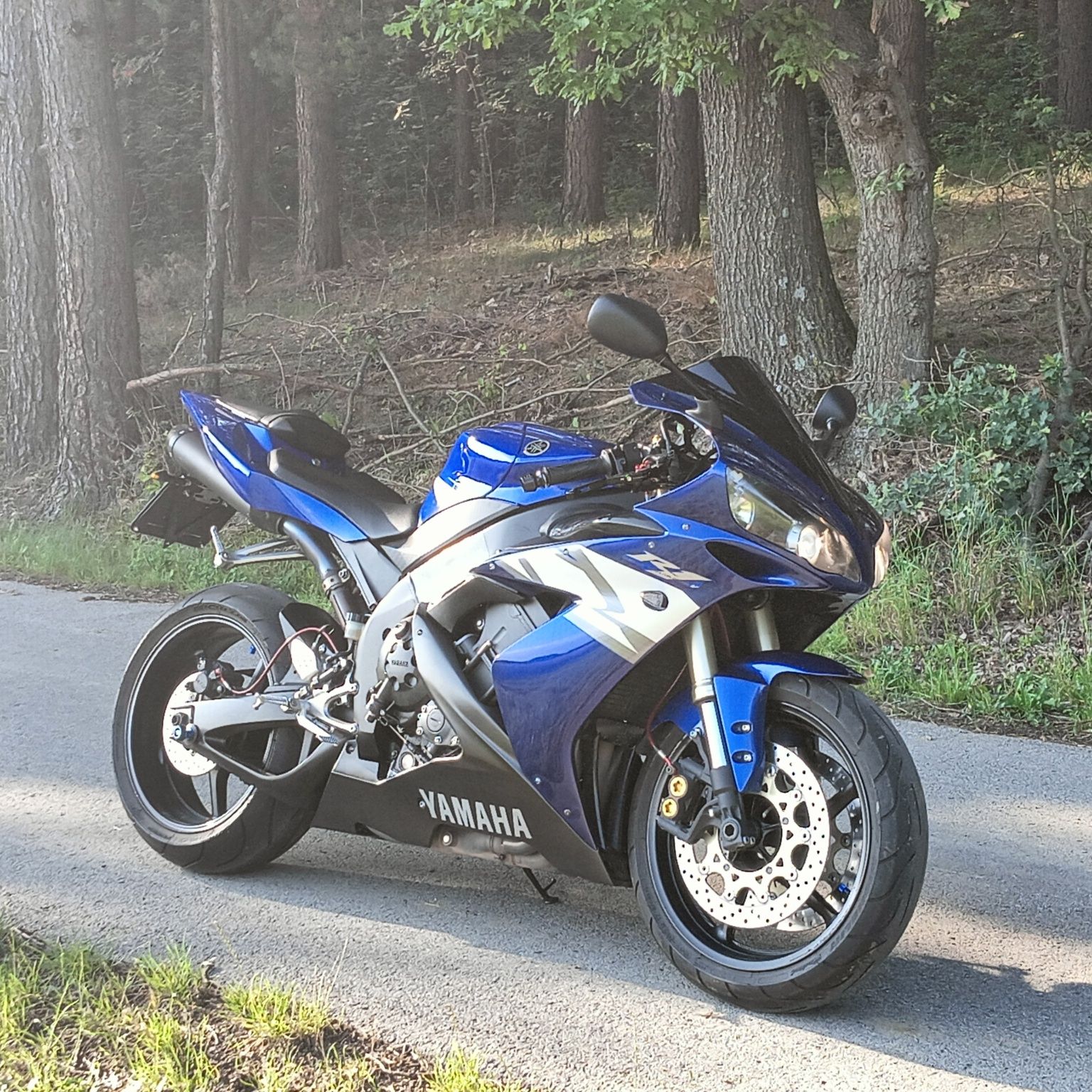 Yamaha r1 rn12 niski przebieg