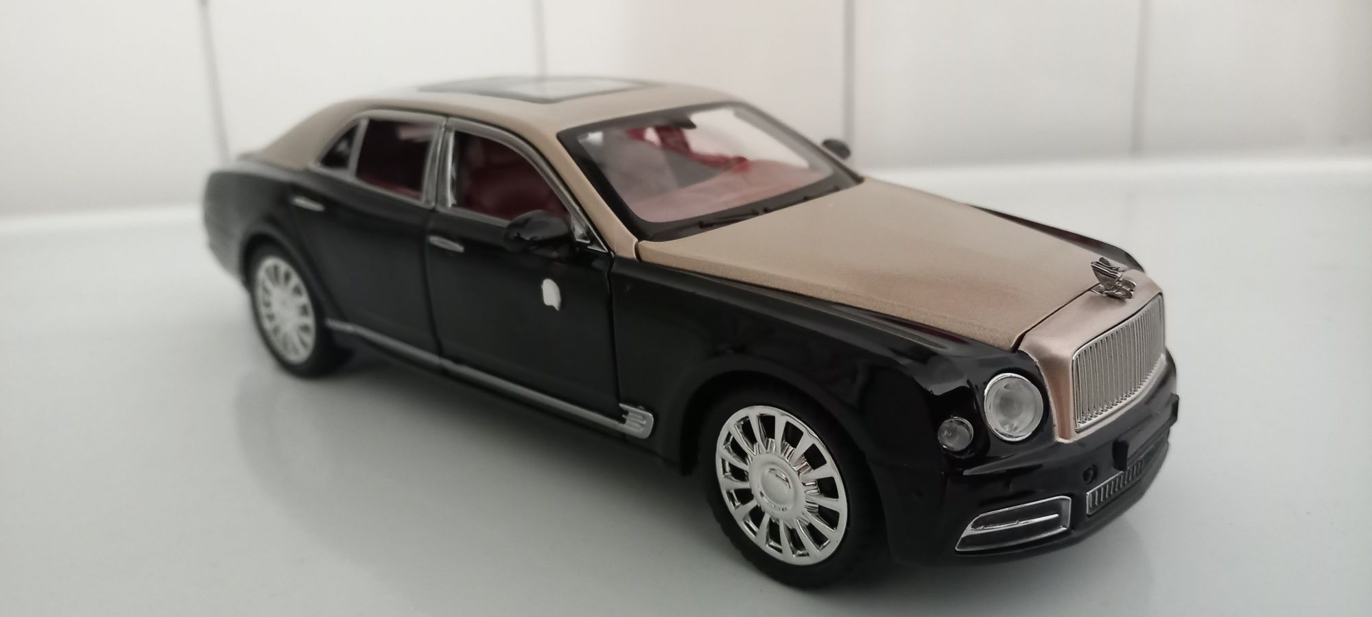 Bentley Mulsanne miniatura 1/24