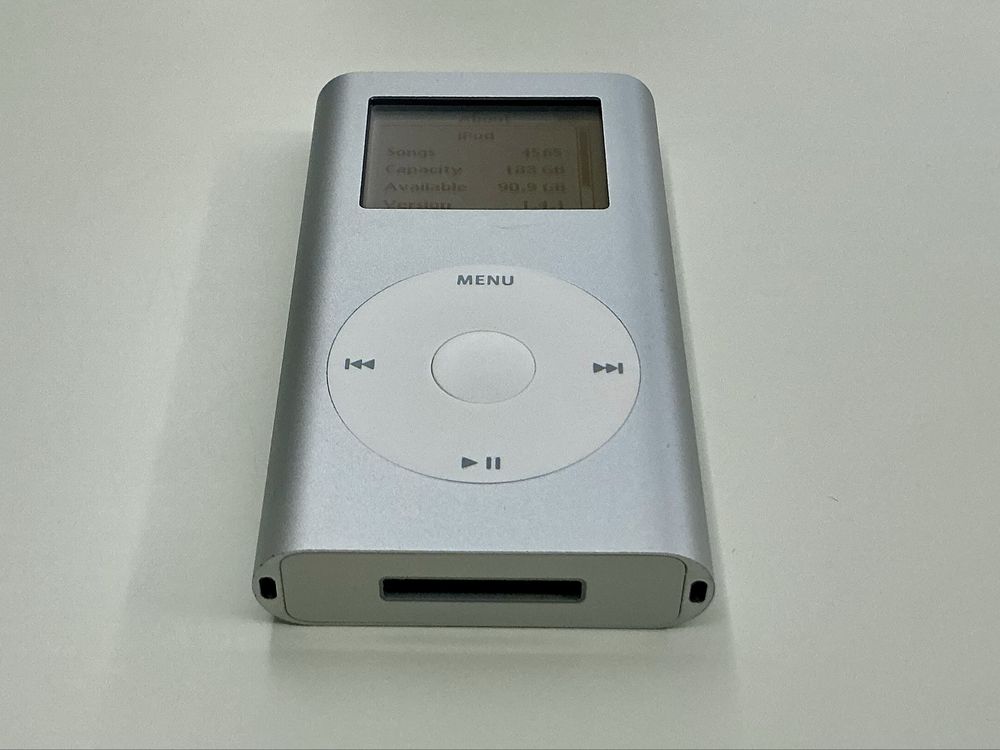 Apple iPod Mini 200 GB + oryg. stacja dokująca (dock) + oryg. pilot FM