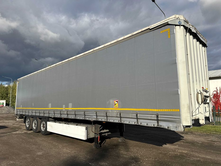 Naczepę firankę KRONE 2020.