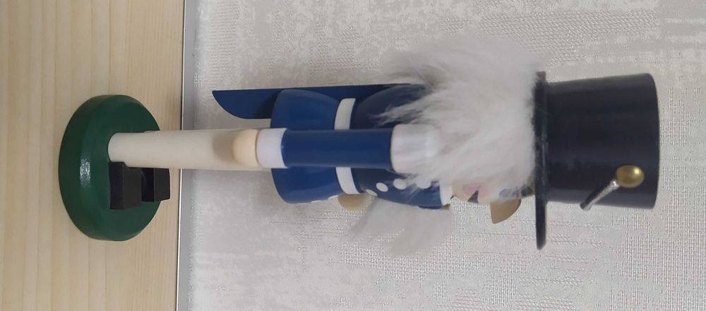 Щелкунчик (Лускунчик) деревянный из Європи