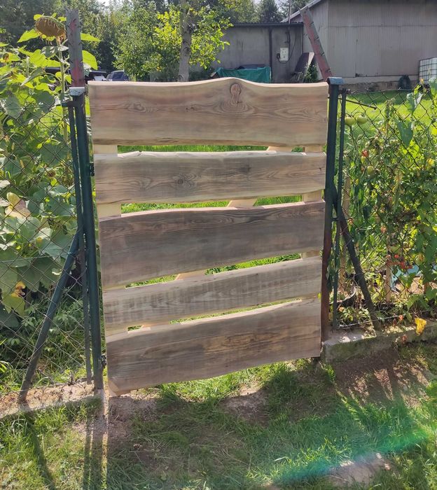 Rustykalna furtka ogrodowa, ręczna robota, lite drewno