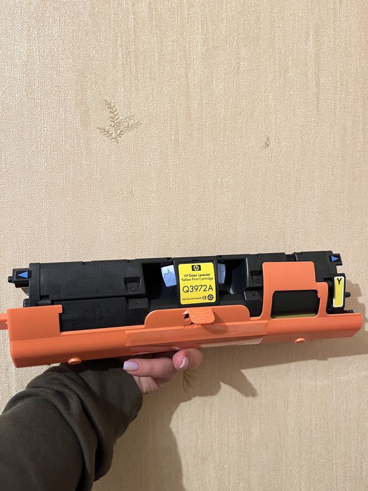 Новий картридж HP CLJ 123A YELLOW