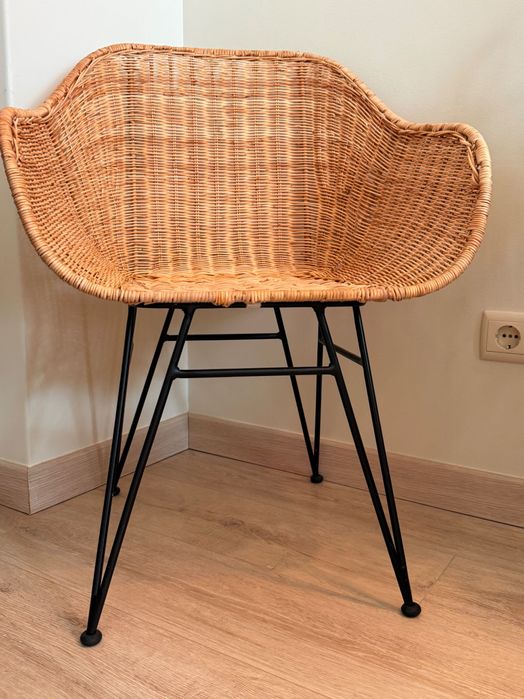 Cadeira Rattan e Aço Preto - Maison du Monde