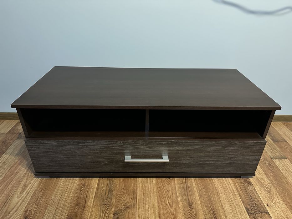 Solidna szafka w kolorze ciemnego dębu z szufladą w stanie idealnym