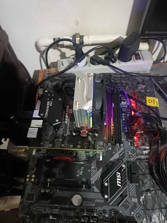 Комплект для ПК: MSI B450 TOMAHAWK MAX II+AMD Ryzen 5 3600X+ кулер RGB