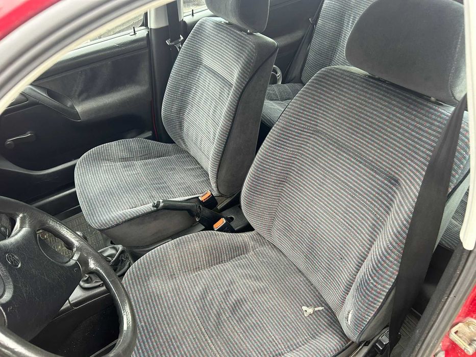 VOLKSWAGEN VW GOLF III 3 1.6 mpi kolor la3g części