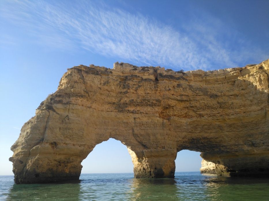 Passeio às Grutas de Benagil de barco de Portimão
