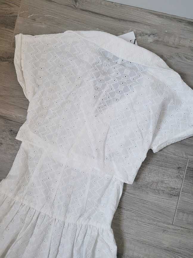 Biała ażurowa haftowana sukienka boho Zara
