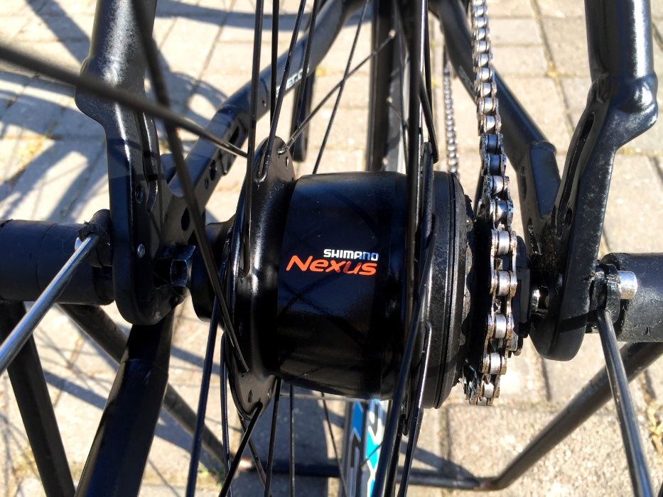 ŚLICZNY Crossowy * GRECOS URBAN 28 * Hydraulika Shimano NEXUS Prądnica