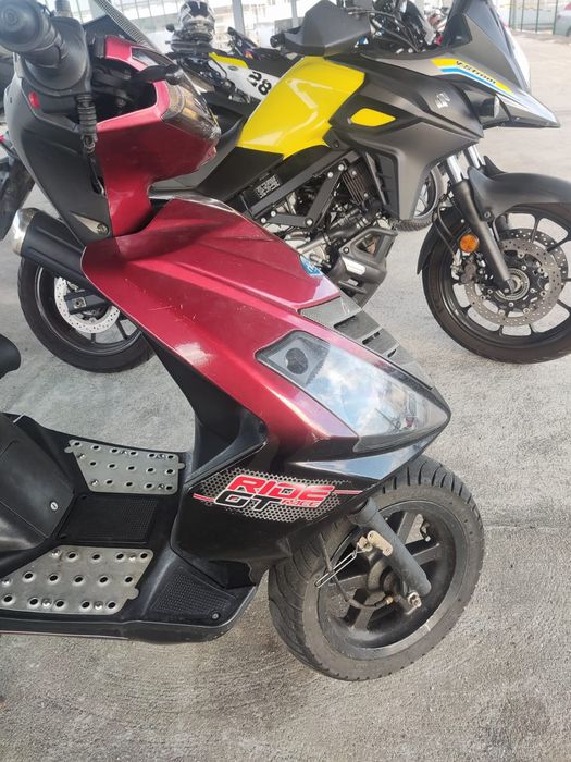Troco-SCOOTER 125cc-em Carro