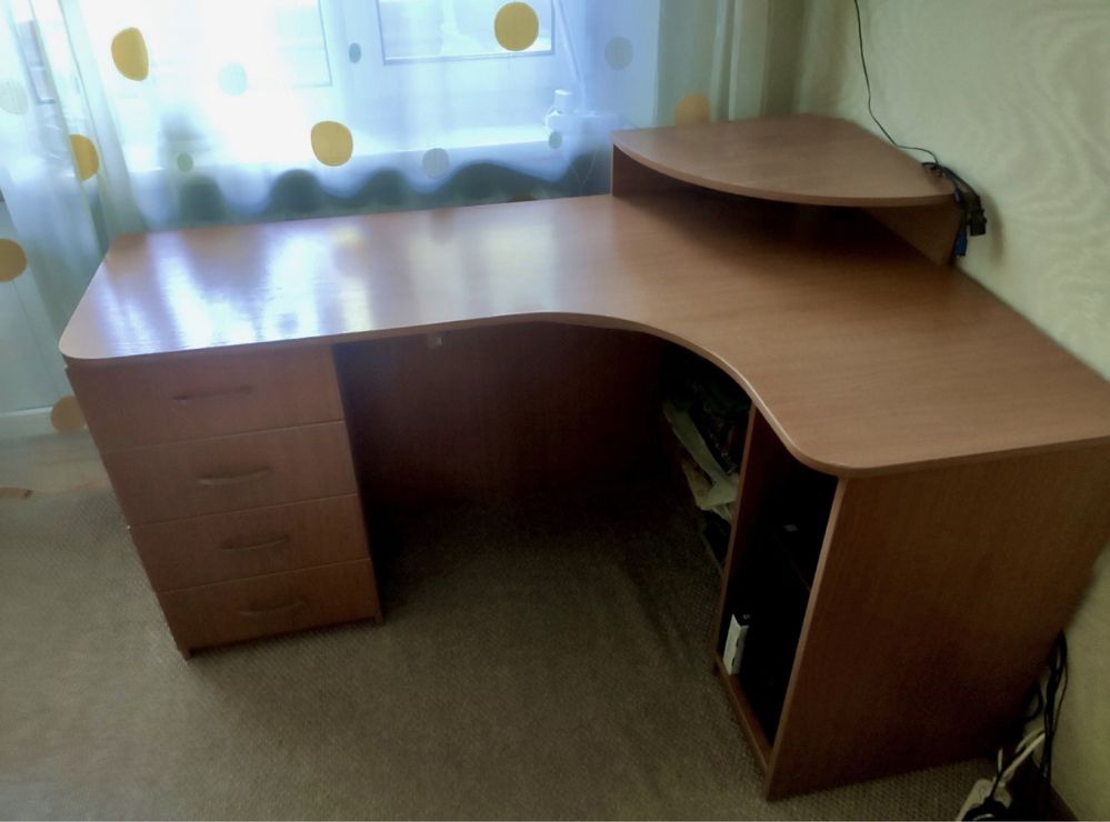 Компютерный стол, комп'ютерний стіл