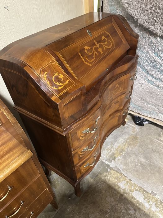 Стара скриня у чудовому стані