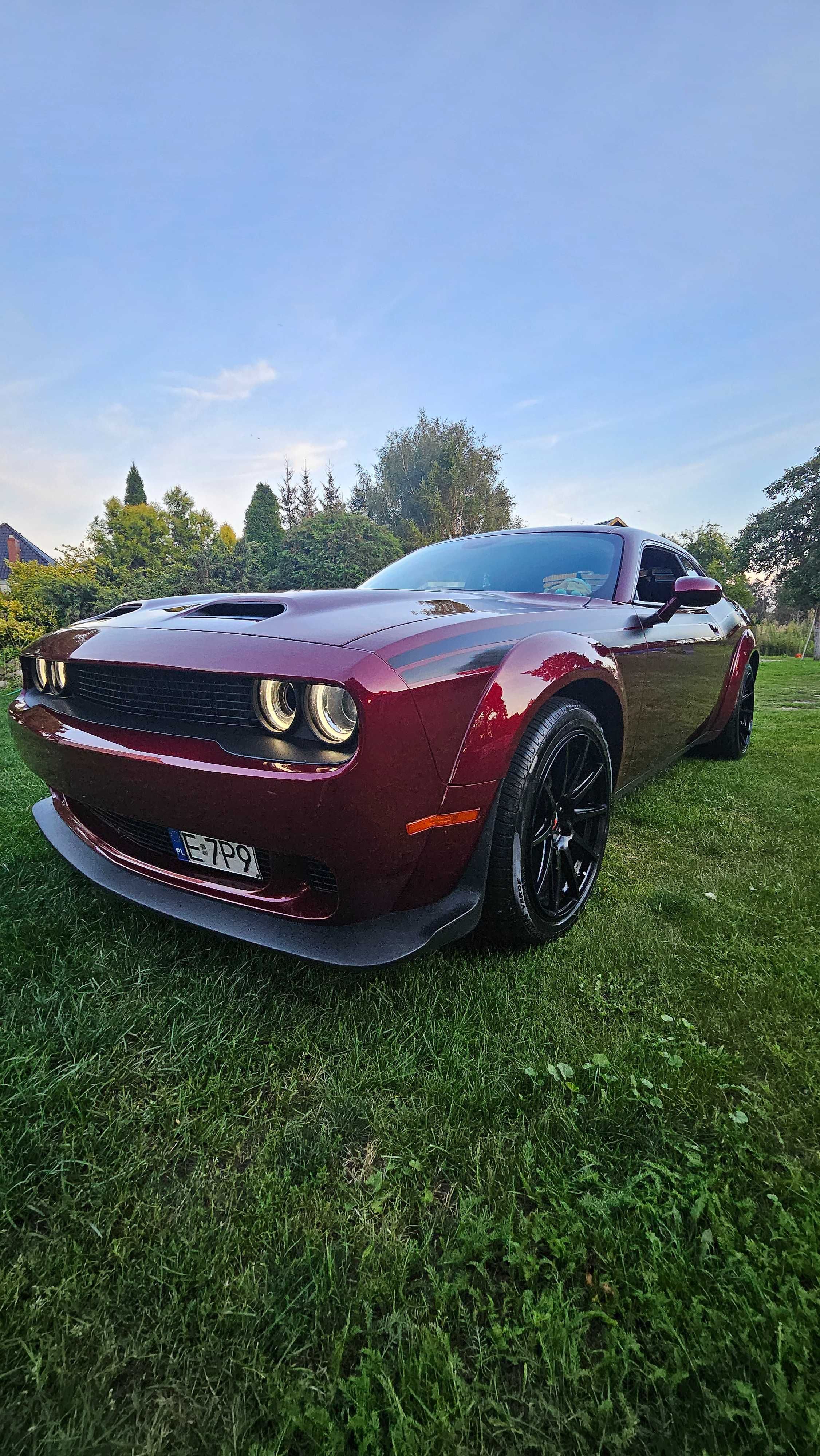 Dodge Challenger R/T 5.7 HEMI | Octane Red | Wide Body | Zadbany
