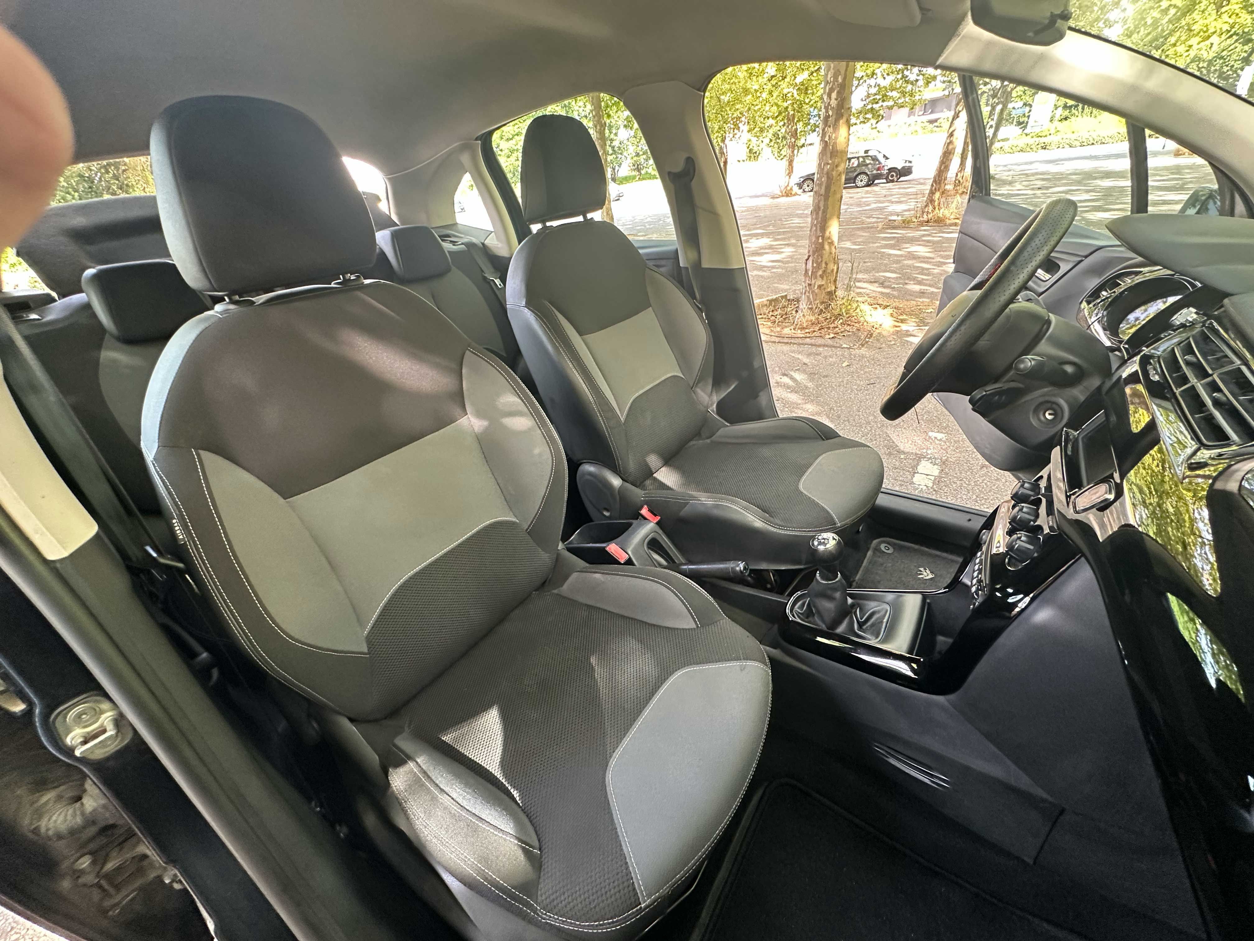 Citroën C3 1.4 – Gasolina – 5.000€