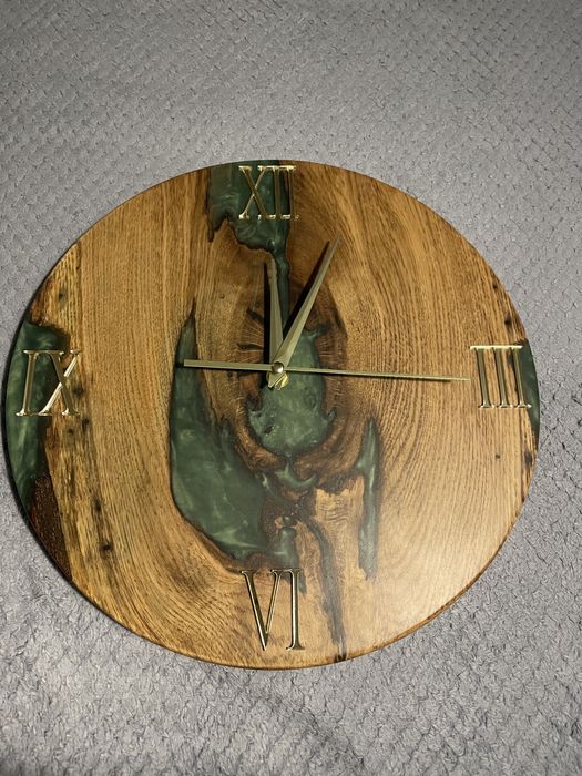 Zegar drewniano żywiczny