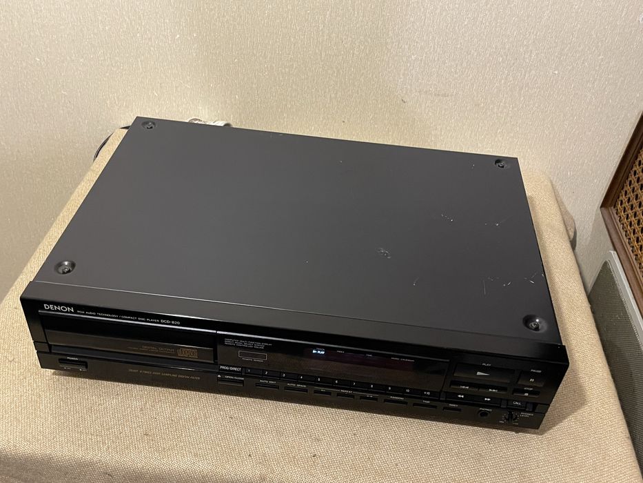 Музыкальный HI-FI CD-проигрыватель DENON DCD-820 (ЦАП 2 х PCM56P)