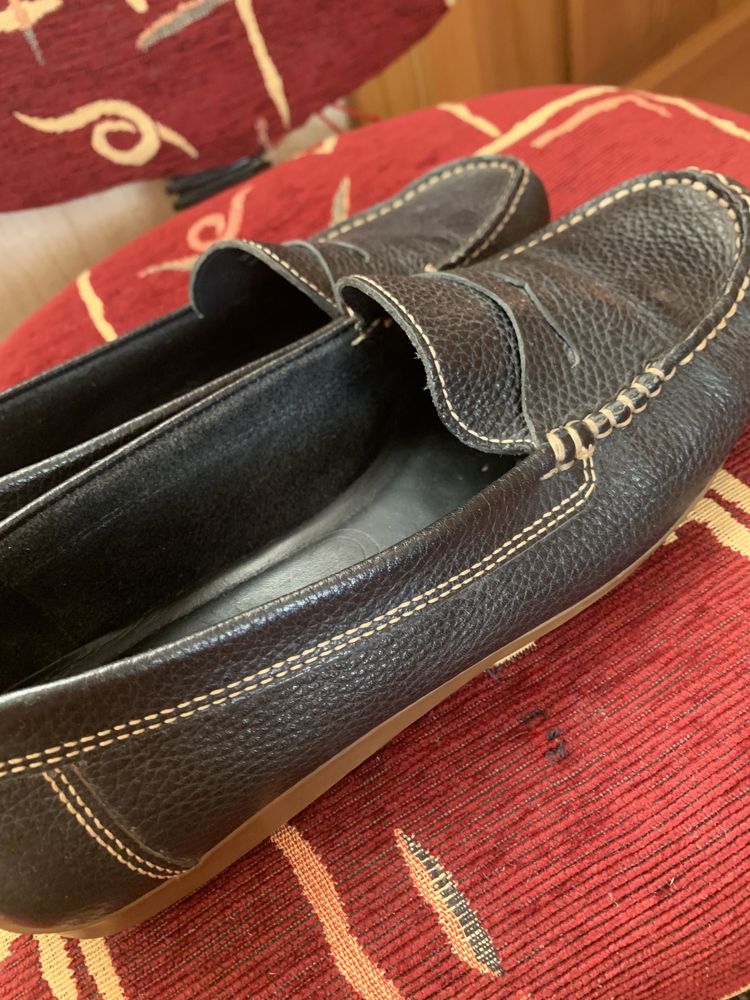 Шкуряні туфлі-мокасини Clarks