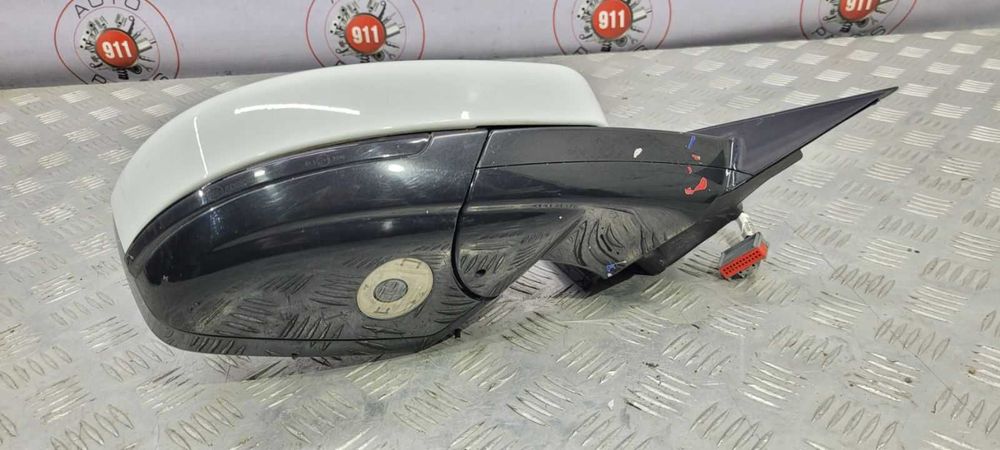 Праве дзеркало на Jaguar F-Pace 2017-2023