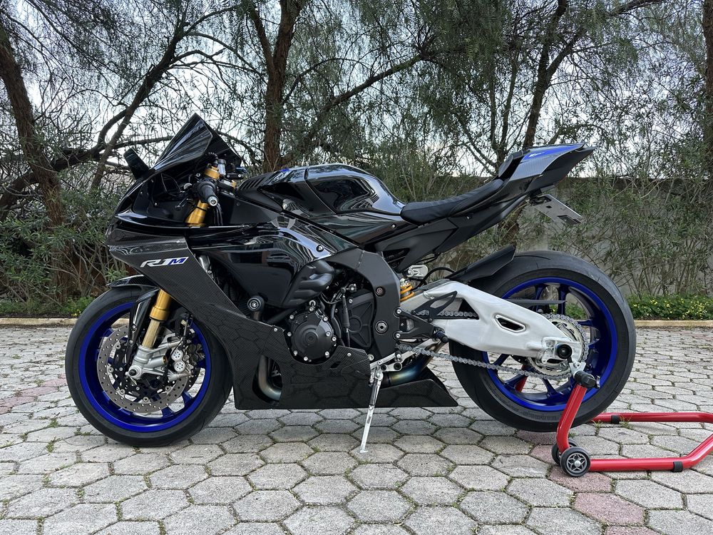 Yamaha YZF R1M 2021