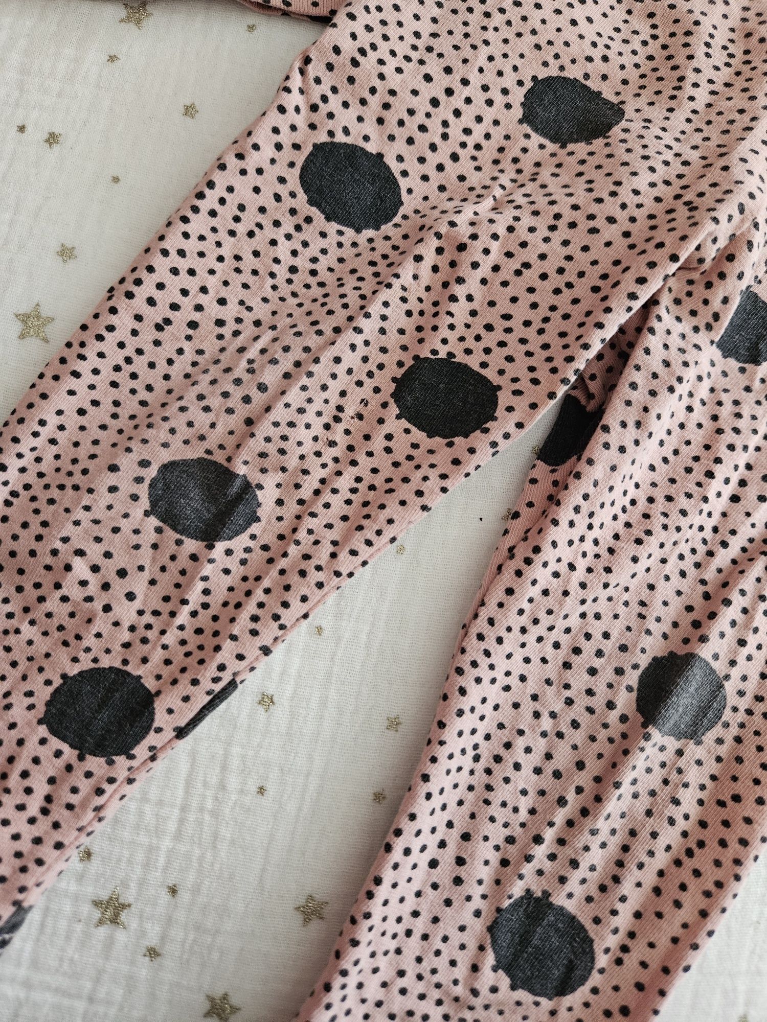 Komplet bluzka długi rękaw i legginsy w kropki 74 H&M