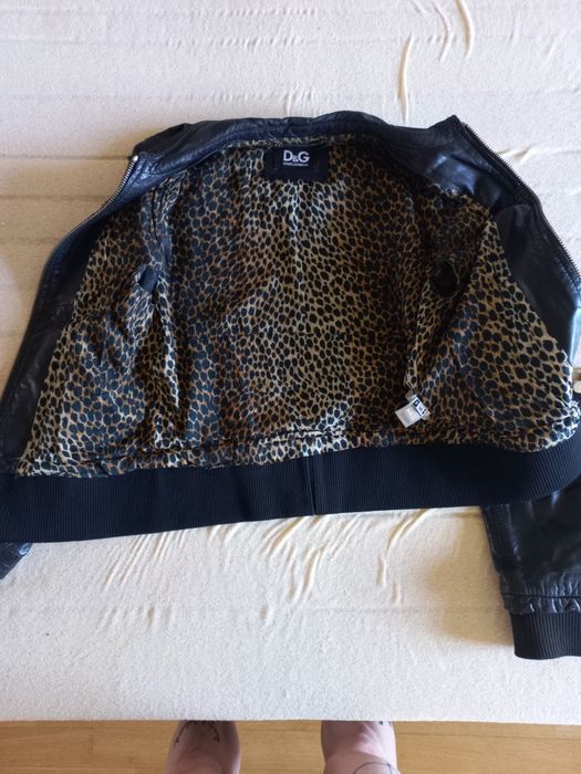 Кожаная женская куртка Dolce&Gabbana чёрного цвета, оригинал Италия
Ко