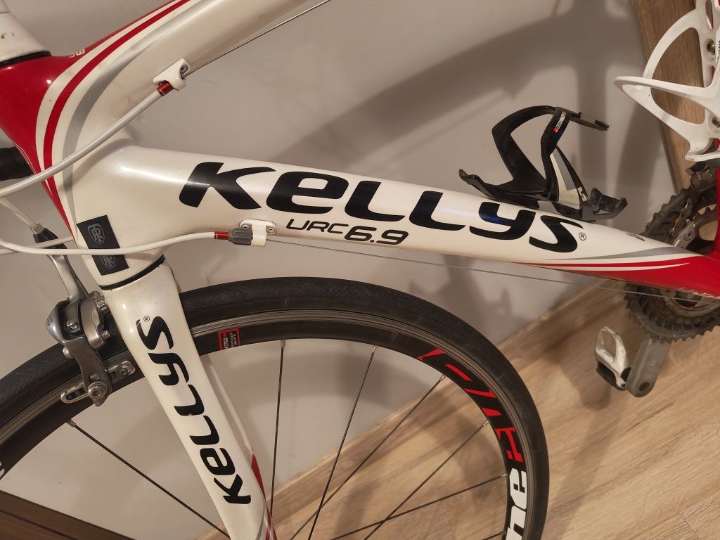 Rower szosowy Kellys URC 6.9 carbon. Roz. S