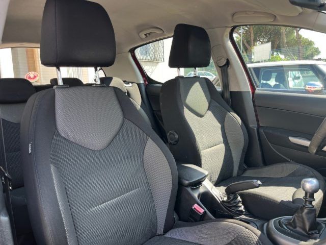 Peugeot 308 1.6 16v a Gasolina