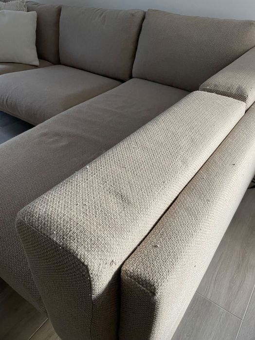 Sofá com chaise longue