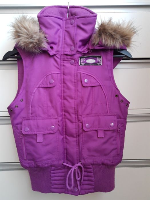 Bezrękawnik ciepły. Vero Moda. Kolor fioletowy. Rozmiar XS
