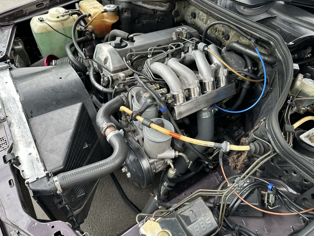Mercedes benz w124 200d turbo