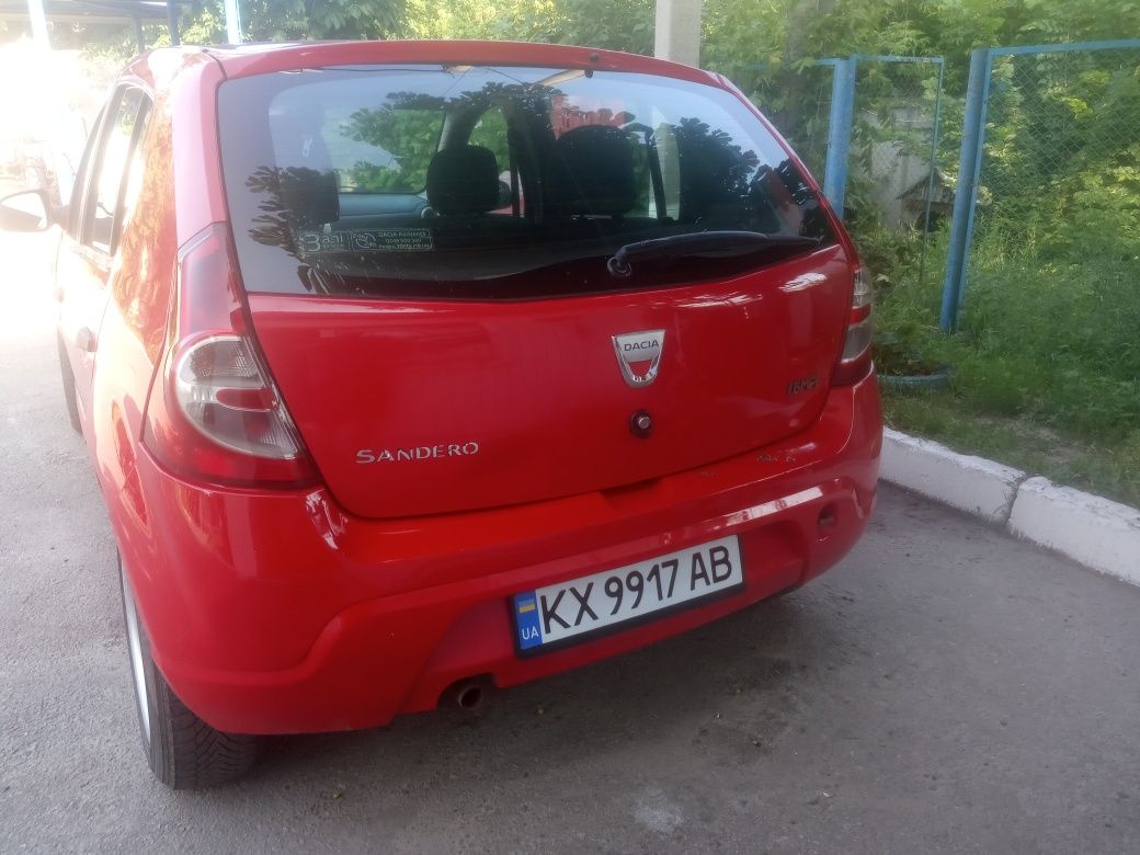 DACIA sandero 2008г