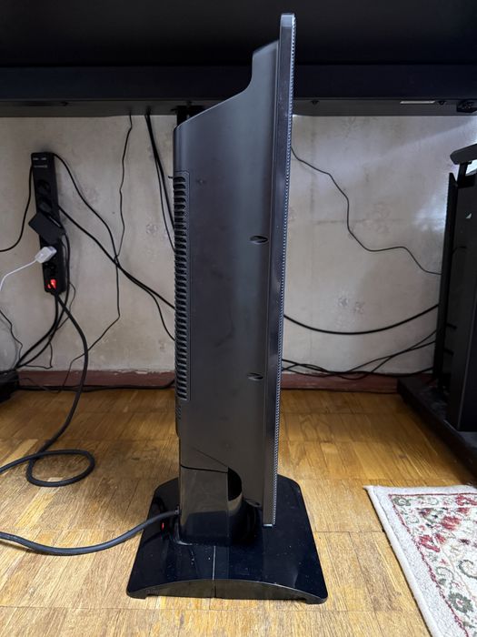 DeLonghi TCH8993ER.BC — керамічний тепловентилятор з пультом