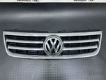 Решітка радіатора Volkswagen Touareg 1 2002-2007  таурег тоурег