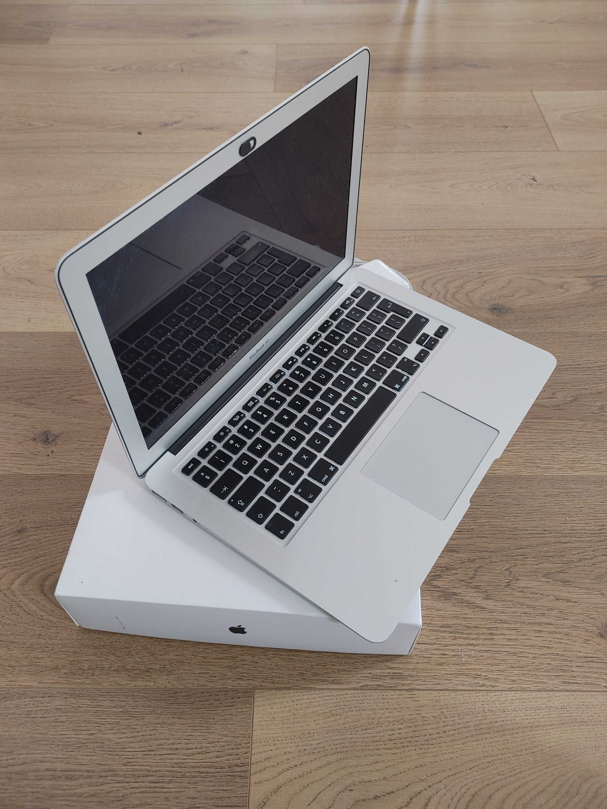 MacBook Air 2017 oryginalne pudełko etui