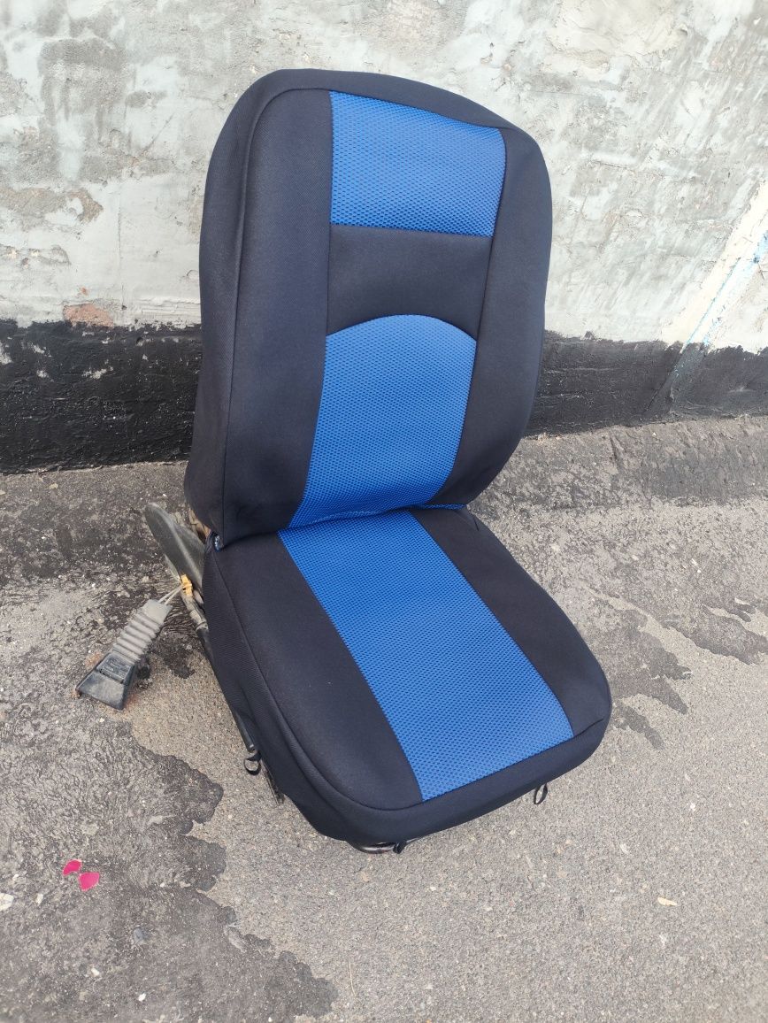 Авточохли, чохли автомобільні універсальні 2107, 2108-15, модельні