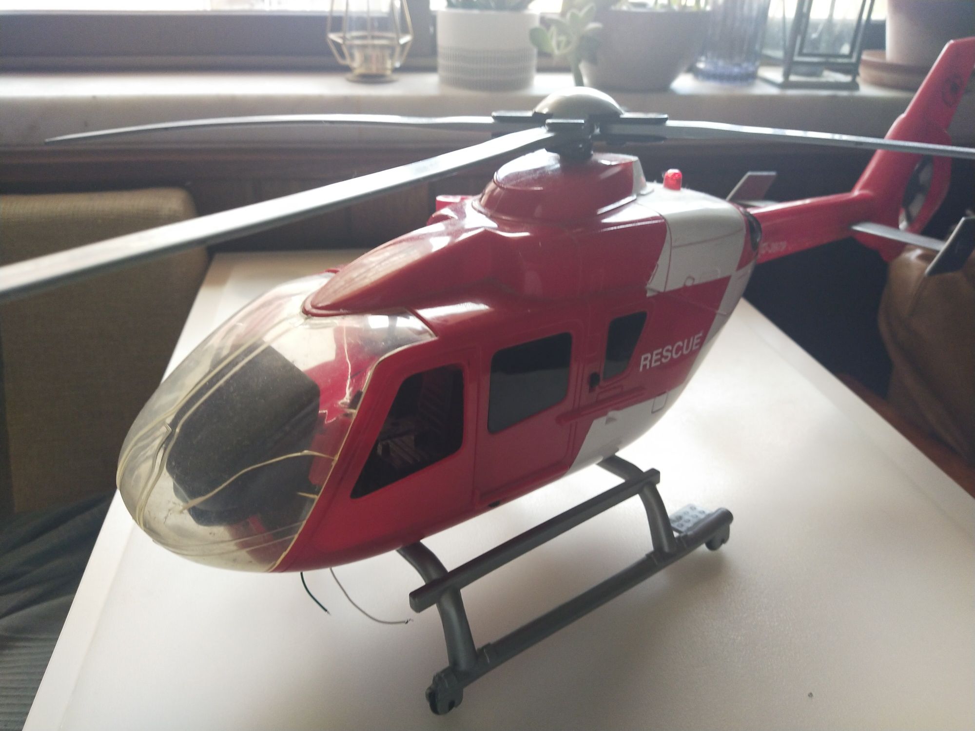 helicóptero com som e luz