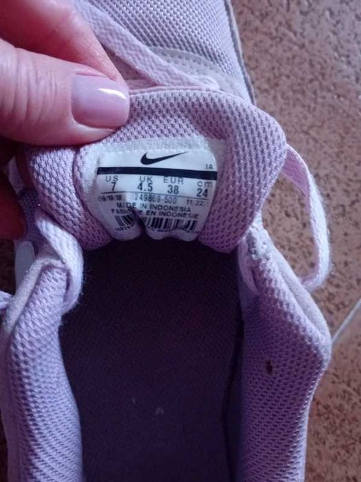 Ténis Nike cor rosa claro – Tamanho 38