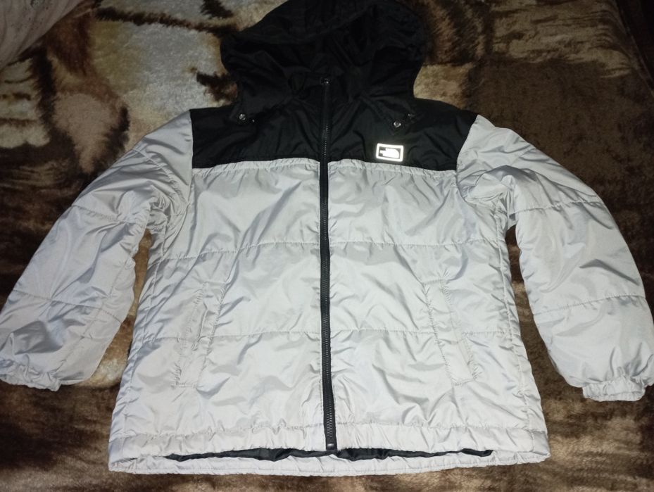 Куртка на хлопця