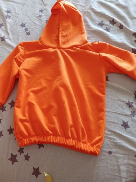 Нові костюми для дорослих і дітей