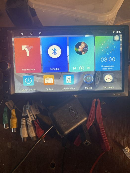 Продам переходну рамку на 2 дінуву магнітолу соната 2005-2007