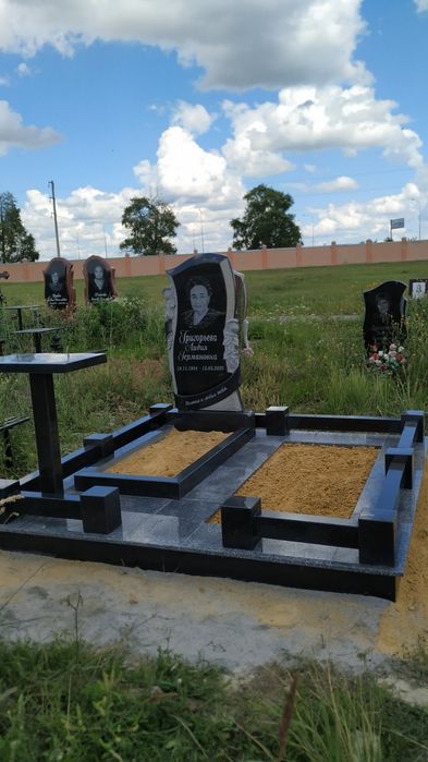 Гранітні пам'ятники Місто Харків